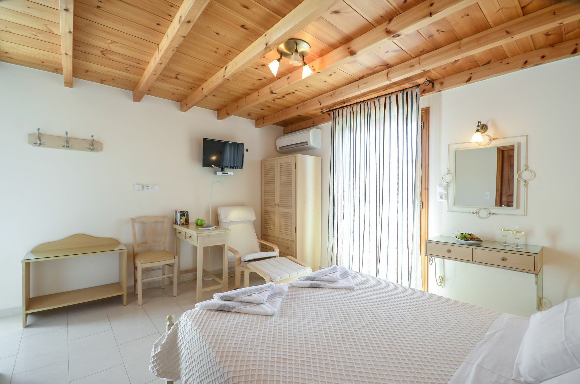 Antony Suites And Residences (Adults Only) Naxos City Dış mekan fotoğraf
